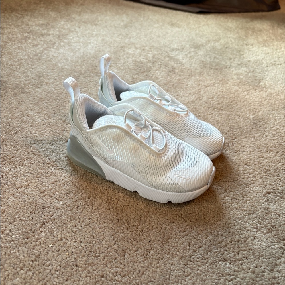 Nike Kids White Air Max 270 Toddler 10c